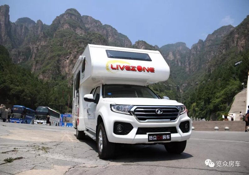 房車還就要選汽油、四驅、兩米大床