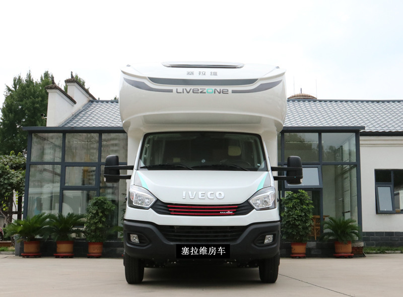 要大空間也更舒適，這樣的房車很棒