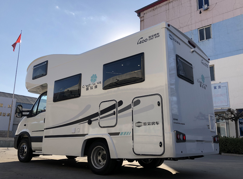 舒適旅行生活，這款房車必不可少